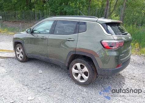 2017 Jeep Compass Latitude 4X4 из США, поврежденный, VIN 3C4NJDBBXHT664409